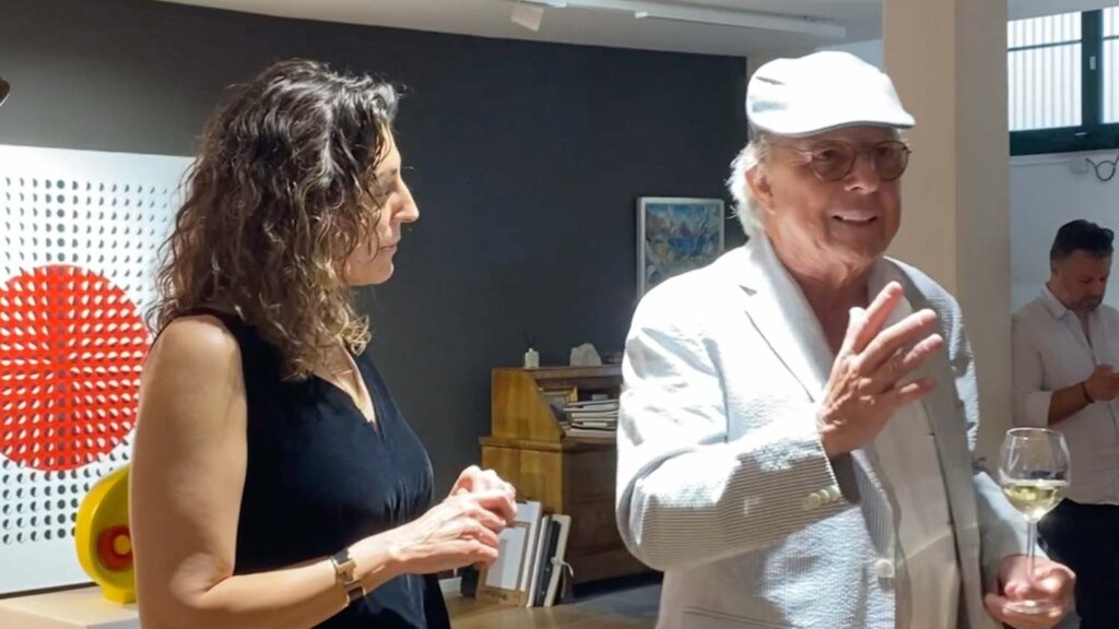video-de-rene-mayer-au-vernissage-a-l-atelierroshi